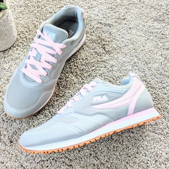 Fila Old School Forerunner Sneakers Women's Gray NWT 9 - Picture 4 of 6